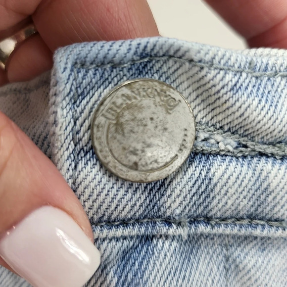 Blank NYC The Fulton Roll Up Short Light Wash Raw Hem Shorts Sz 29 - Picture 12 of 14